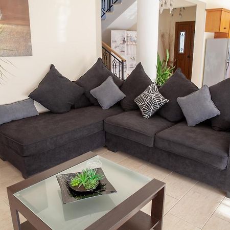 Villa Paradise Paphos Ngoại thất bức ảnh