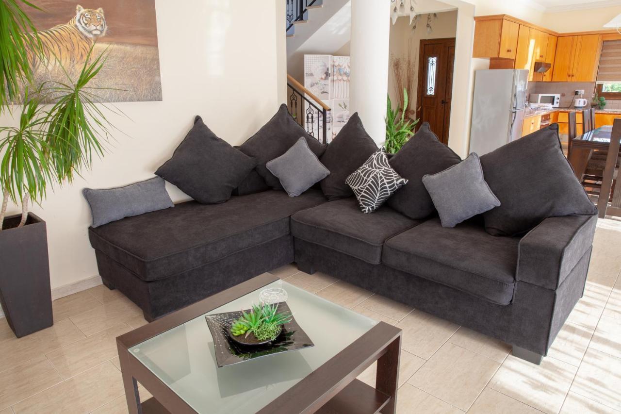 Villa Paradise Paphos Ngoại thất bức ảnh