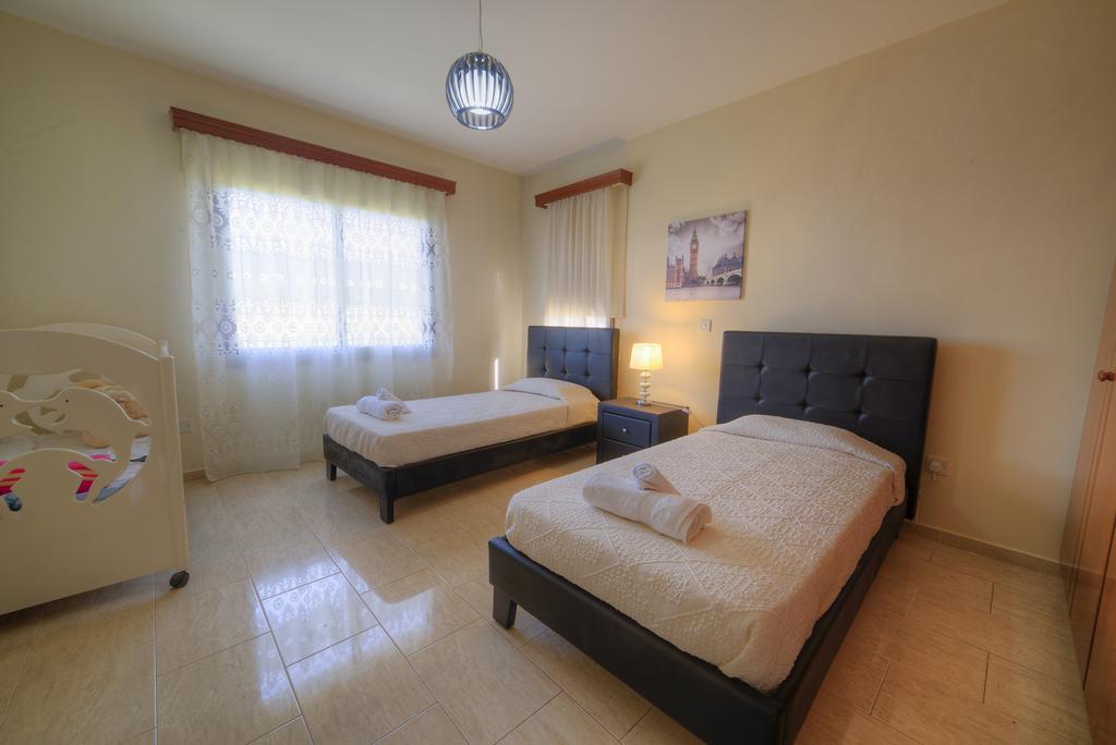 Villa Paradise Paphos Phòng bức ảnh